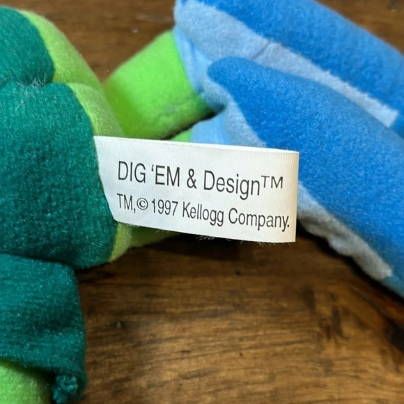 NWT Kellogg’s Cereal Kellanova Co. Toucan Sam Dig ‘Em Bean Bag Breakfast Bunch - Picture 6 of 8